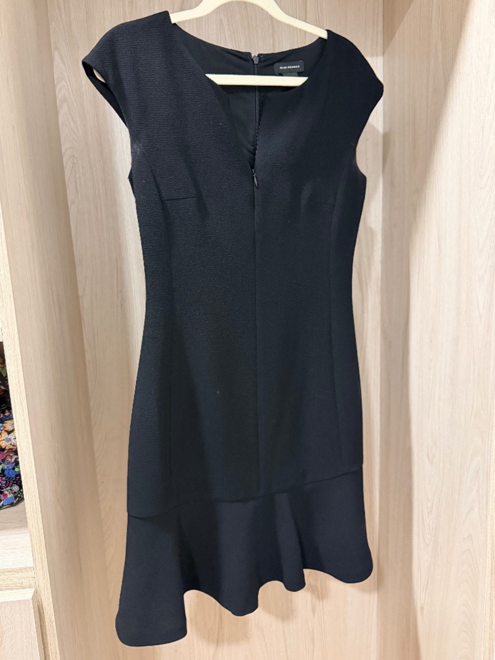 Club Monaco Size 4 Black Dress